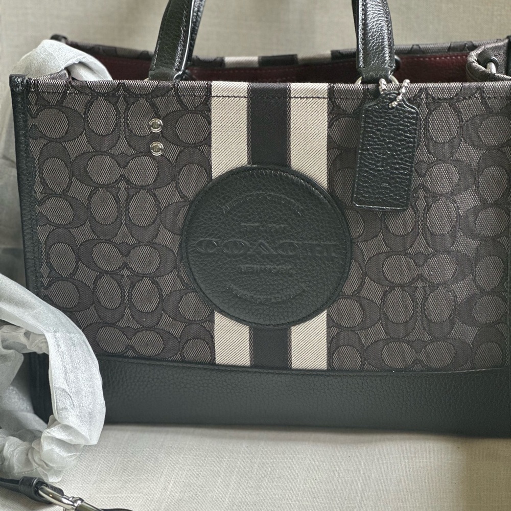 Coach Outlet Dempsey Carryall in Black and Gray.NWT